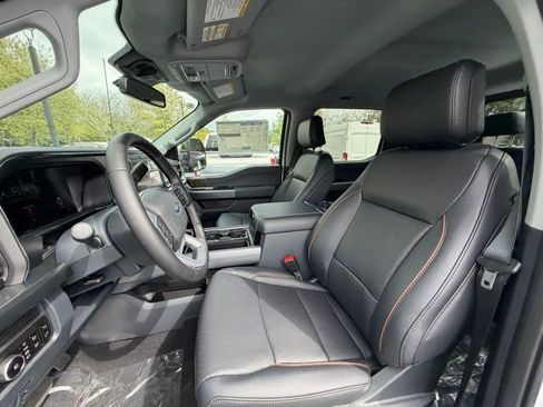 New 2026 Ford F250 Lariat w/ Chrome Package image 13