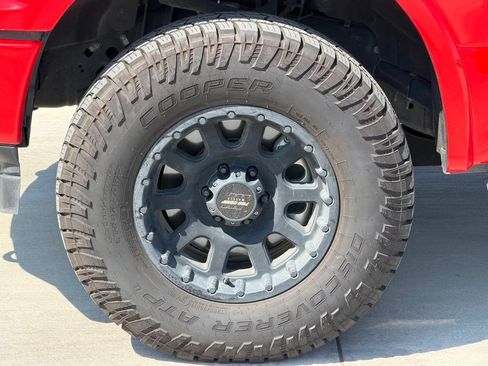 Used 2018 Ford F150 XLT w/ Equipment Group 302A Luxury AWD/4WD image 7