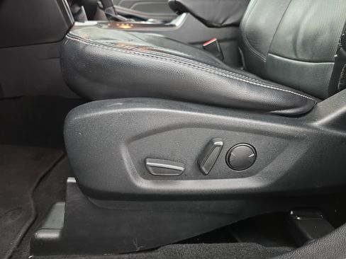 Used 2019 Ford Explorer Limited w/ Class III Trailer Tow Package image 30