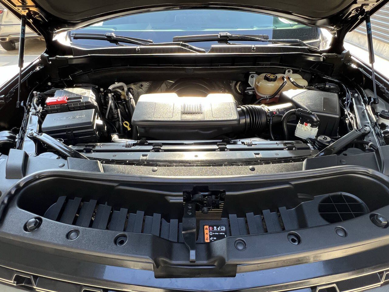 Used 2022 Chevrolet Suburban Z71 AWD/4WD image 35