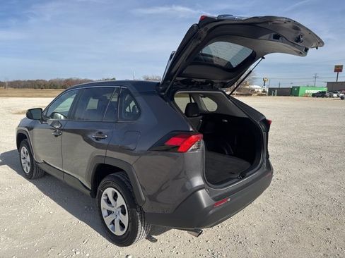 Used 2025 Toyota RAV4 LE image 4