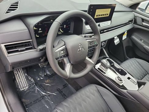 New 2026 Mitsubishi Outlander SEL image 22