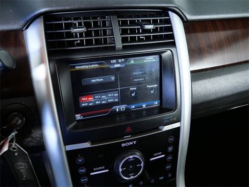 Used 2011 Ford Edge Limited image 21