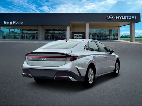New 2026 Hyundai Sonata SE FWD image 7