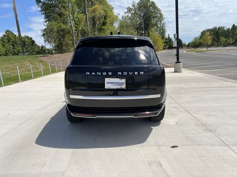 Used 2024 Land Rover Range Rover Autobiography AWD/4WD image 7