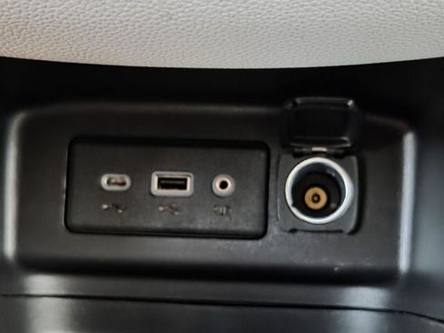 Used 2024 Chevrolet Equinox LS w/ Driver Confidence II Package FWD image 23