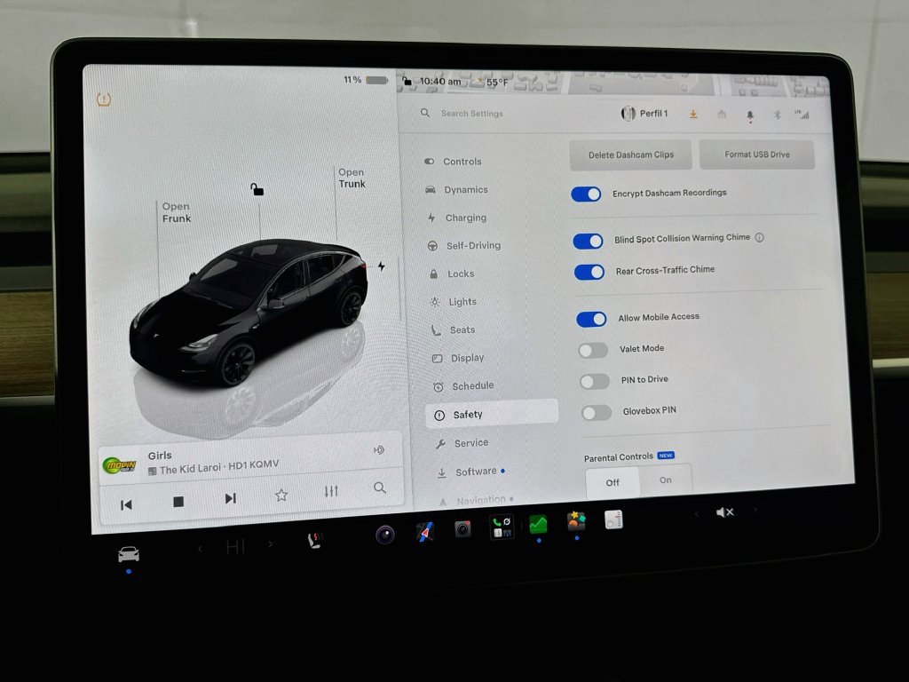 Used 2024 Tesla Model Y Long Range AWD/4WD image 45