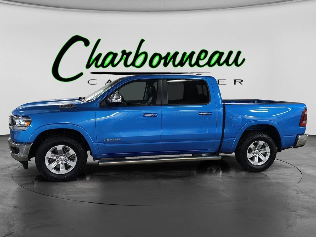 Used 2022 RAM 1500 Laramie AWD/4WD image 2