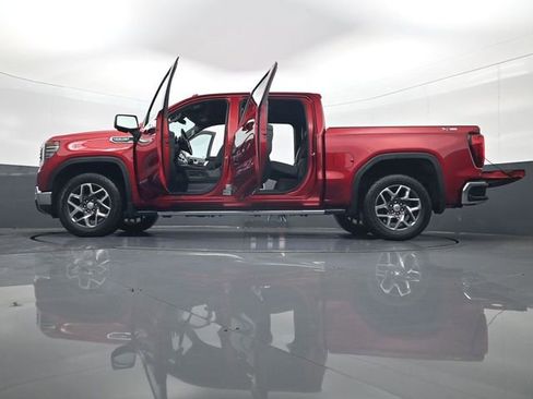 Certified 2023 GMC Sierra 1500 SLT w/ SLT Premium Plus Package AWD/4WD image 34
