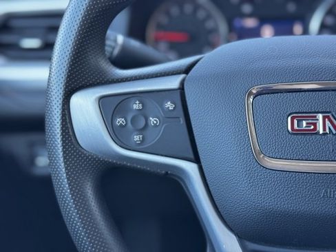 Used 2021 GMC Acadia SLE w/ Driver Convenience Package image 25