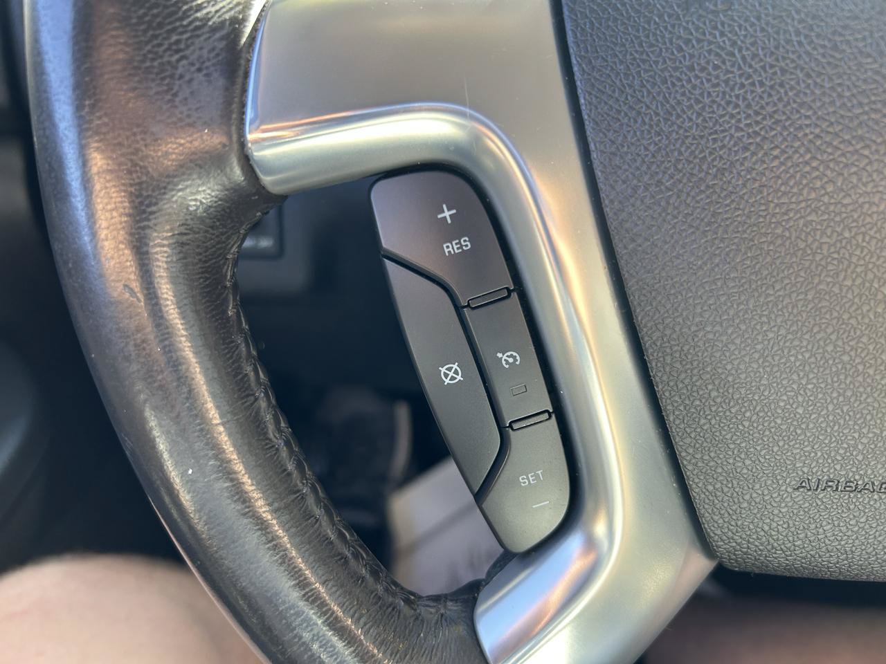 Used 2015 GMC Acadia SLE AWD/4WD image 19