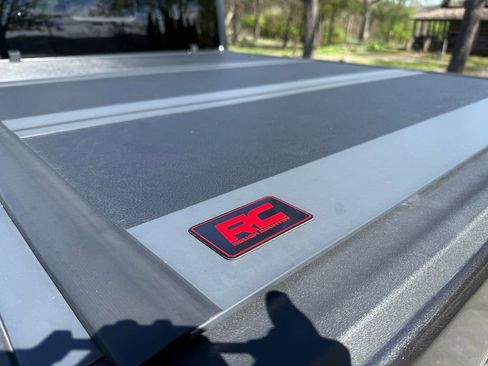 Used 2021 Jeep Gladiator Sport image 34