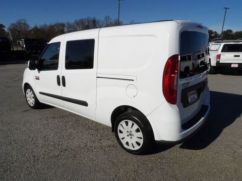 Used 2019 RAM ProMaster City Tradesman SLT image 4