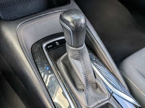 Used 2020 Toyota Corolla SE w/ Carpet Mat Package FWD image 24