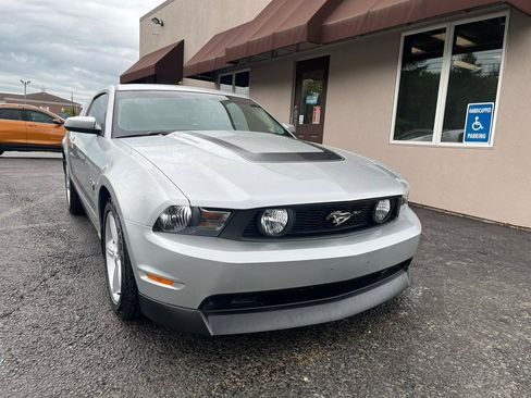 Used 2011 Ford Mustang GT Premium w/ Security Pkg RWD image 2