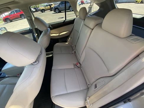 Used 2015 Subaru Outback 2.5i Limited AWD/4WD image 23