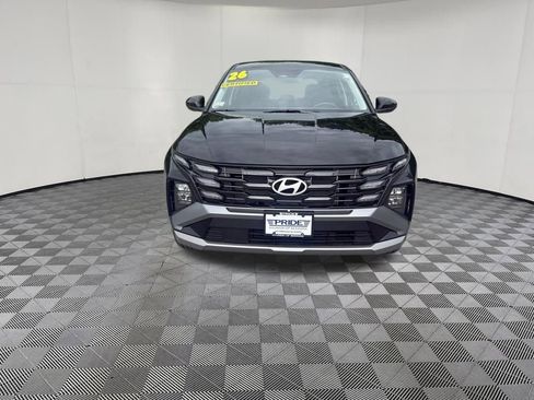 Used 2026 Hyundai Tucson SE AWD/4WD image 2