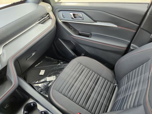 New 2026 Ford Explorer ST-Line image 15