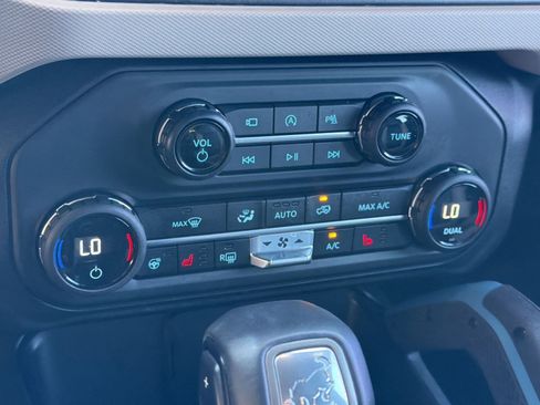 Used 2023 Ford Bronco Wildtrak AWD/4WD image 16