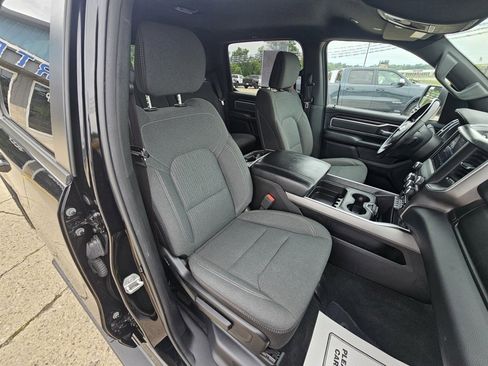 Used 2021 RAM 1500 Big Horn image 24