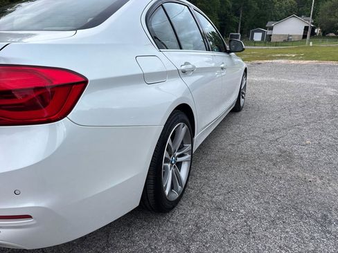 Used 2017 BMW 330i Sedan RWD image 7
