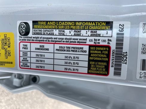 Used 2023 Toyota Tundra SR5 w/ SR5 Convenience Package AWD/4WD image 28