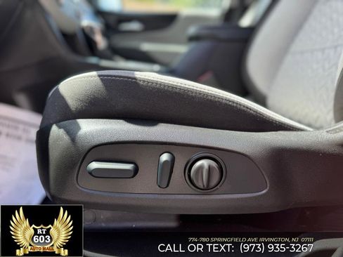 Used 2022 Chevrolet Equinox LT image 22