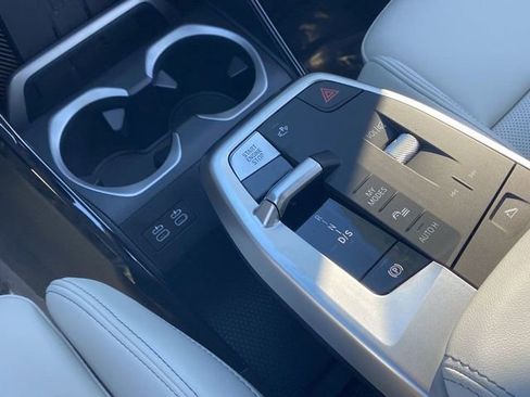 Used 2026 BMW X1 xDrive28i w/ Technology Package image 22