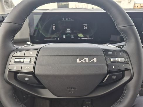 New 2026 Kia Sportage EX image 18