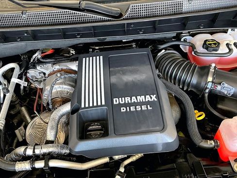 Used 2024 Chevrolet Silverado 1500 RST image 32