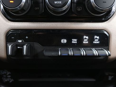 Used 2024 RAM 2500 Laramie w/ Safety Group image 29