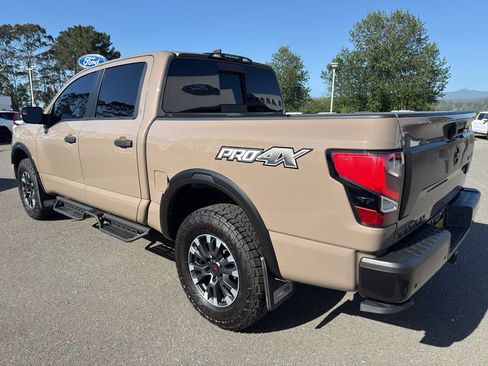 Used 2023 Nissan Titan PRO-4X w/ Pro-4x Convenience Package AWD/4WD image 3