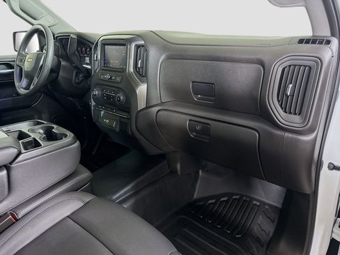 Used 2025 Chevrolet Silverado 1500 W/T w/ Trailering Package image 29
