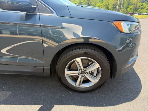 Certified 2024 Ford Edge SEL w/ Convenience Package AWD/4WD image 12