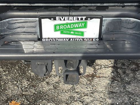 Used 2005 GMC Sierra 1500 SLE w/ Light Duty Power Package image 10