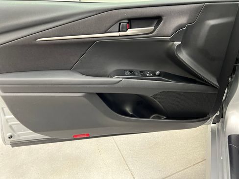 Used 2025 Toyota Camry LE FWD image 14