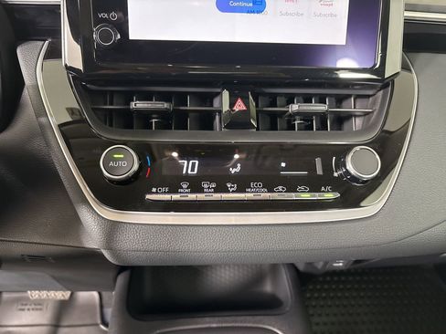 Used 2026 Toyota Corolla LE FWD image 16