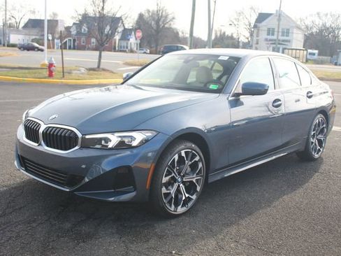 New 2026 BMW 330i xDrive Sedan w/ Premium Package image 4