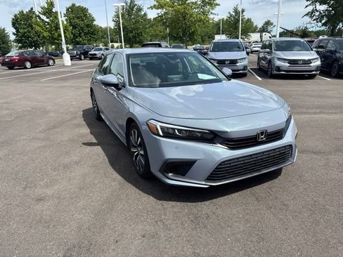 Used 2024 Honda Civic EX image 4