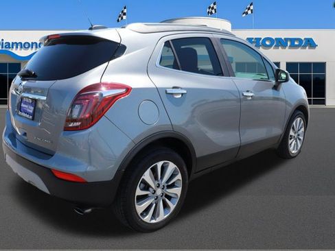 Used 2020 Buick Encore Preferred FWD image 7