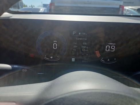 Used 2025 Hyundai Kona SEL FWD image 18