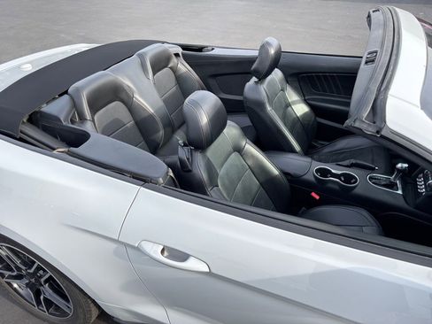 Used 2018 Ford Mustang Premium image 35