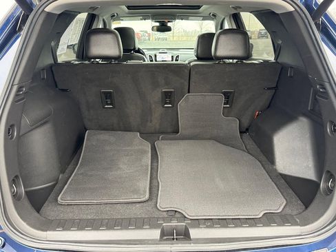 Used 2022 Chevrolet Equinox Premier AWD/4WD image 4
