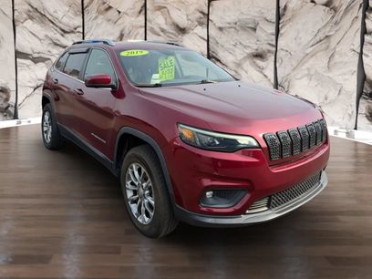 Used 2019 Jeep Cherokee Latitude Plus w/ Cold Weather Group