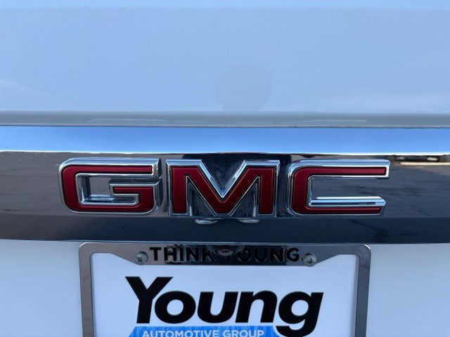 Used 2022 GMC Yukon XL SLT AWD/4WD image 7