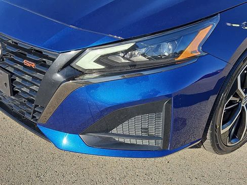 Used 2024 Nissan Altima 2.5 SR image 11