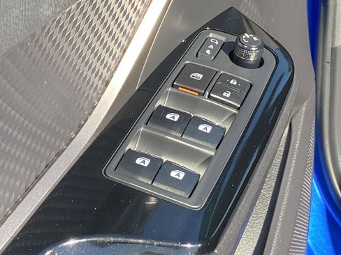 Certified 2019 Toyota C-HR XLE image 29