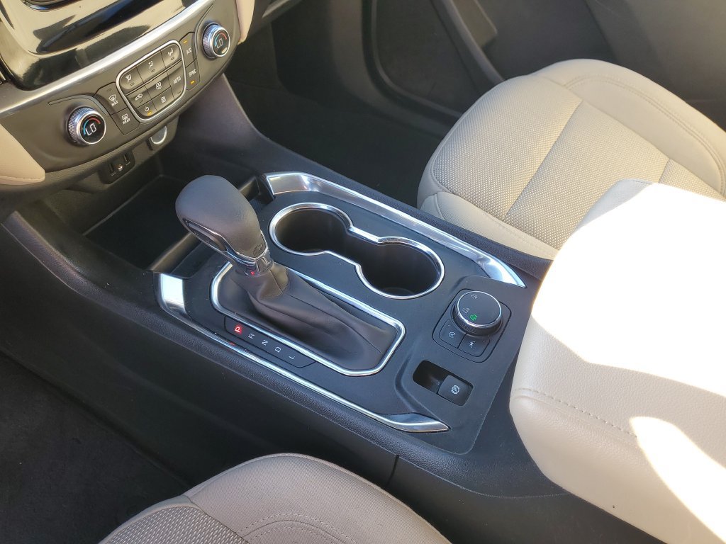 Used 2023 Chevrolet Traverse LS AWD/4WD image 18
