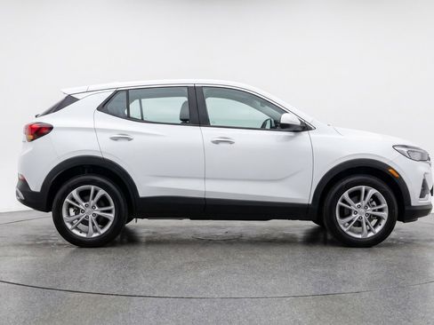 Used 2025 Buick Encore GX Preferred FWD image 11