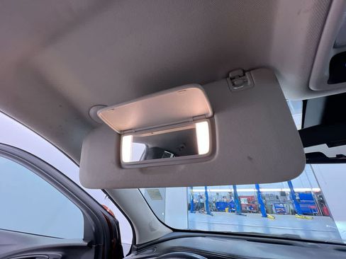 Used 2021 Buick Encore GX Essence FWD image 33